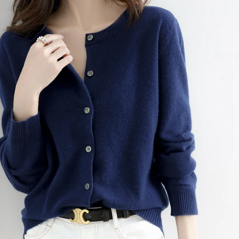 Rowan Women's Cardigan - close-up detail