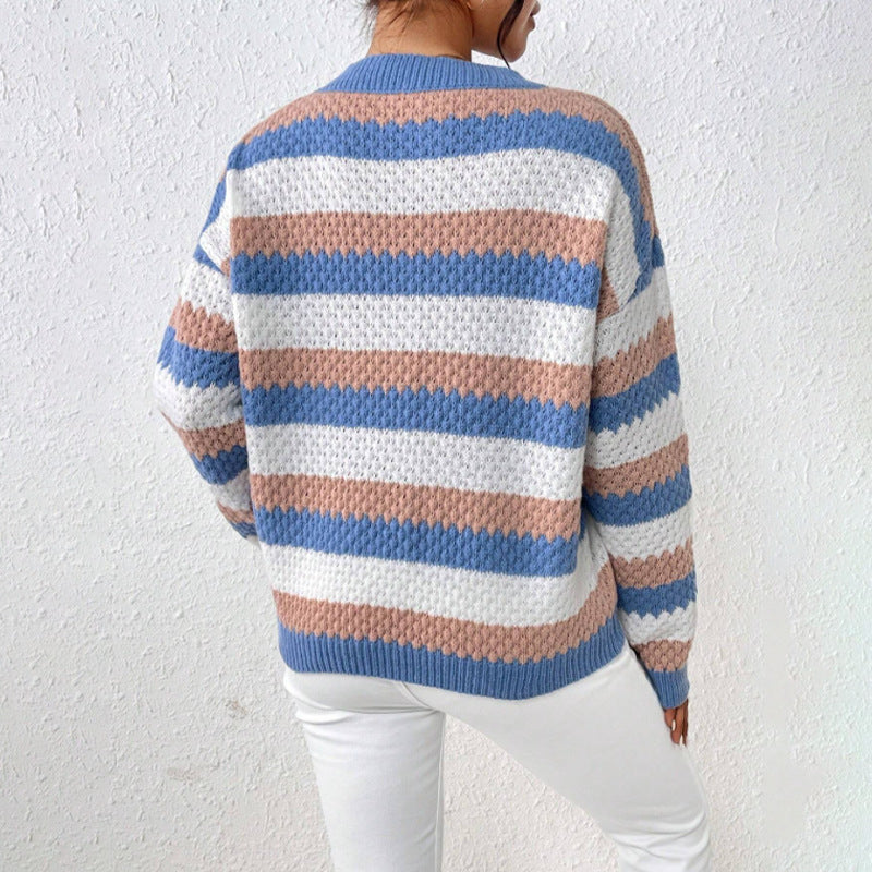 Rowan Women's Oversized Sweater - fabric and finish detail