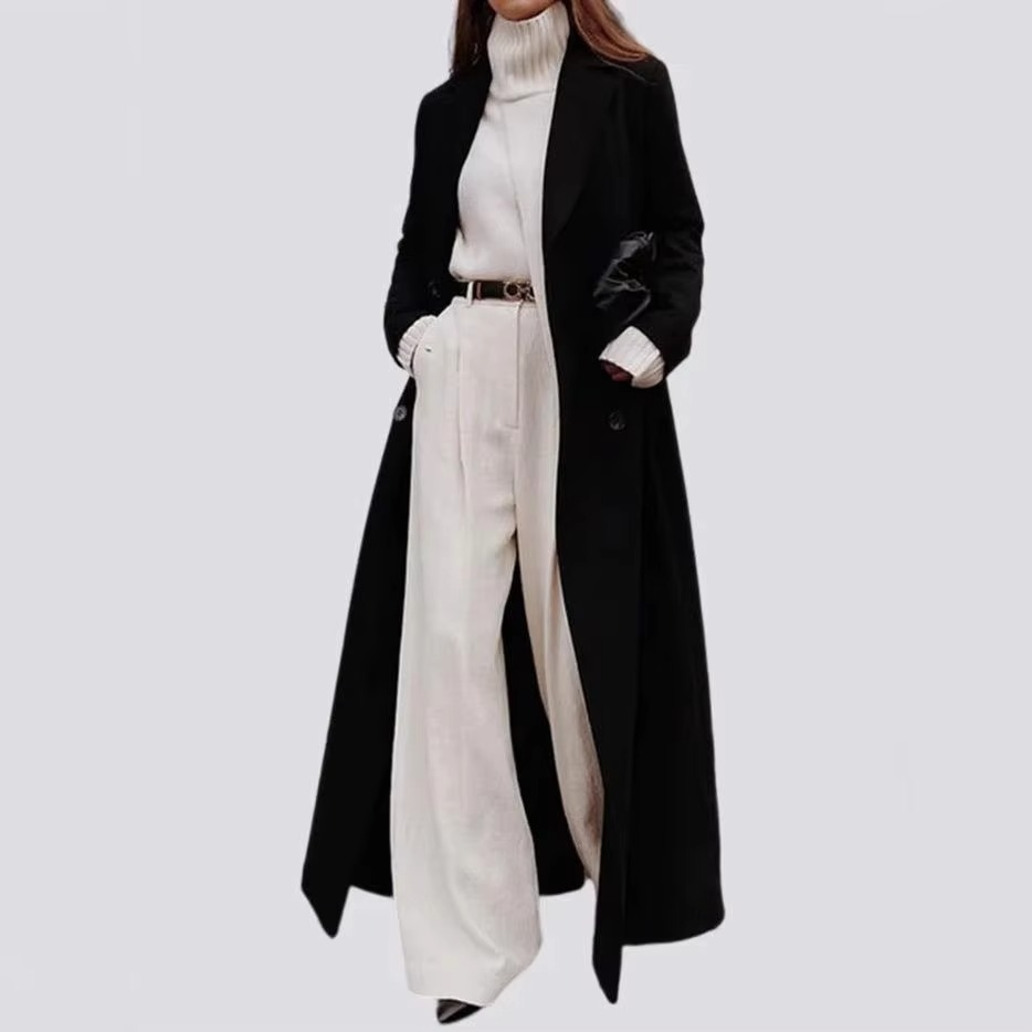 Mira Women's Coat - fabric and finish detail