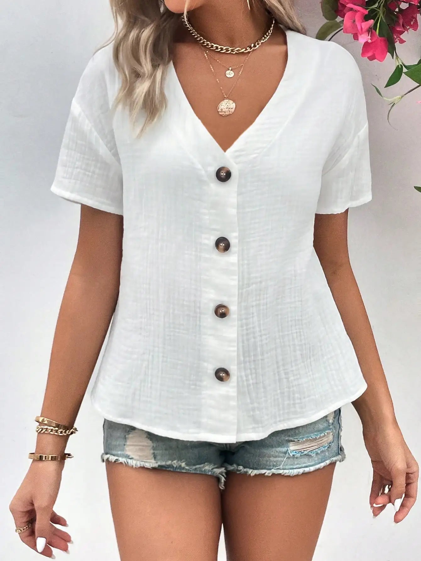 Anouk Women's Cardigan - close-up detail