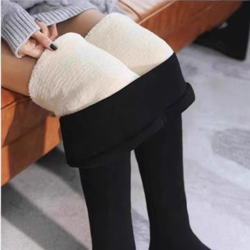 Rosa Women's Leggings - fabric and finish detail