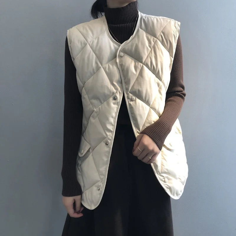 Anaïs Women's Quilted Vest - shown in use