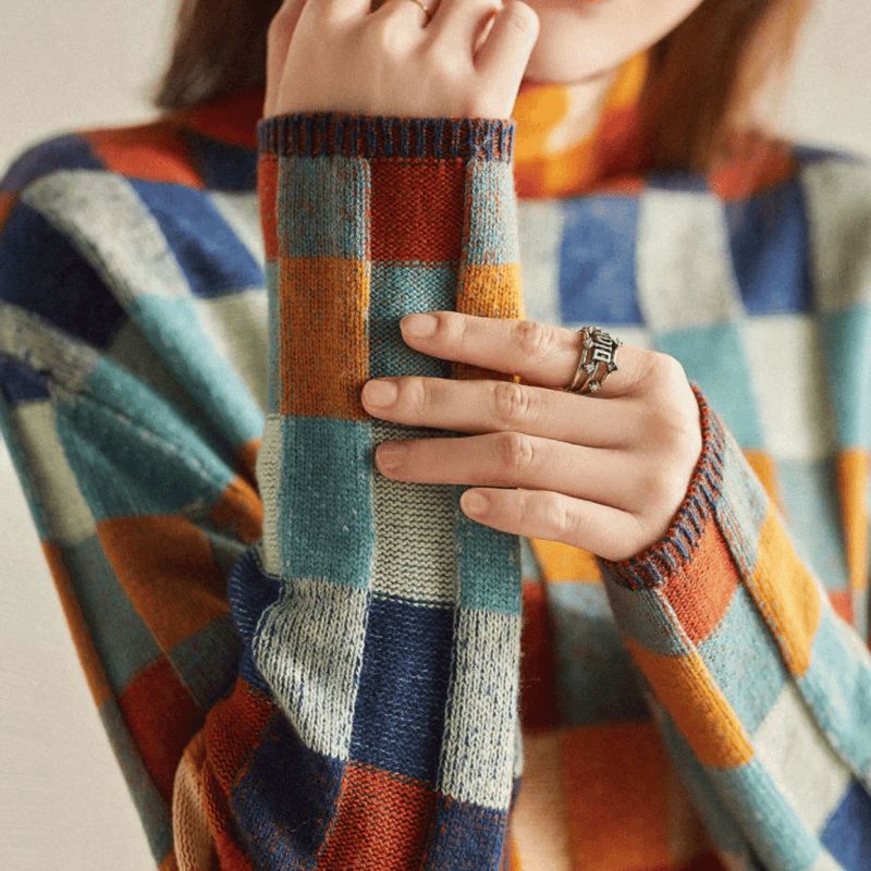 Nell Women's Oversized Sweater - fabric and finish detail