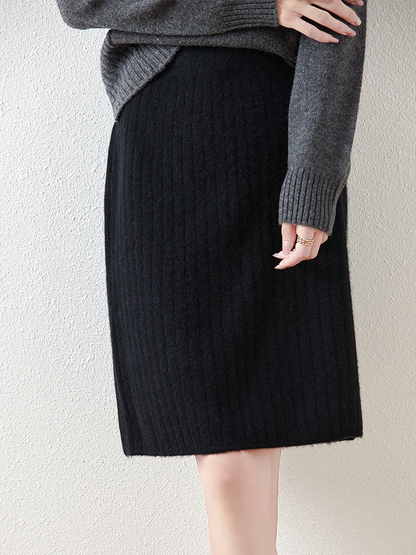 Xanthe Women's Skirt - fabric and finish detail