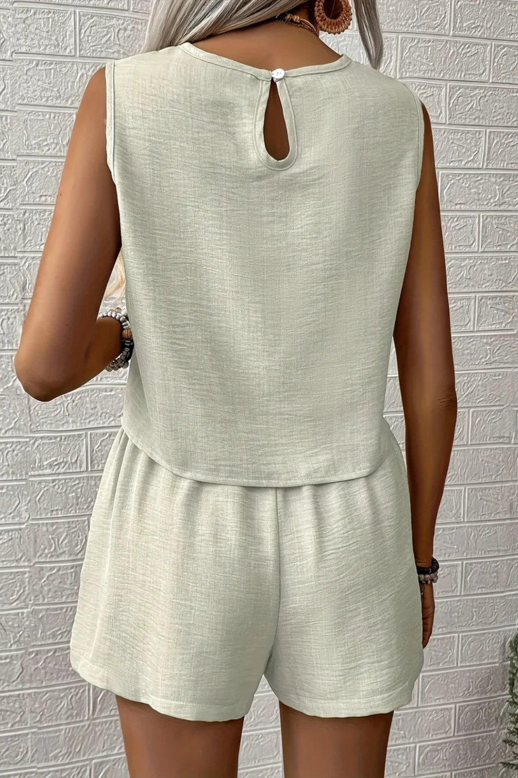 Maya Women's Linen Shorts - close-up detail