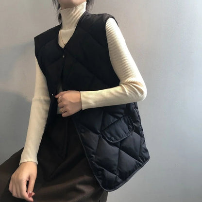 Anaïs Women's Quilted Vest - close-up detail