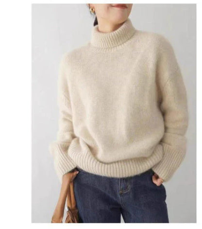 Mira Women's Oversized Sweater - close-up detail
