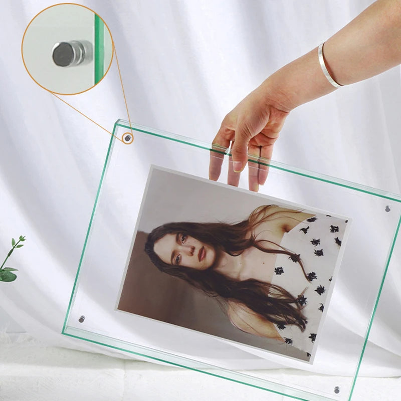 Ember Solar Photo Frame - flat lay