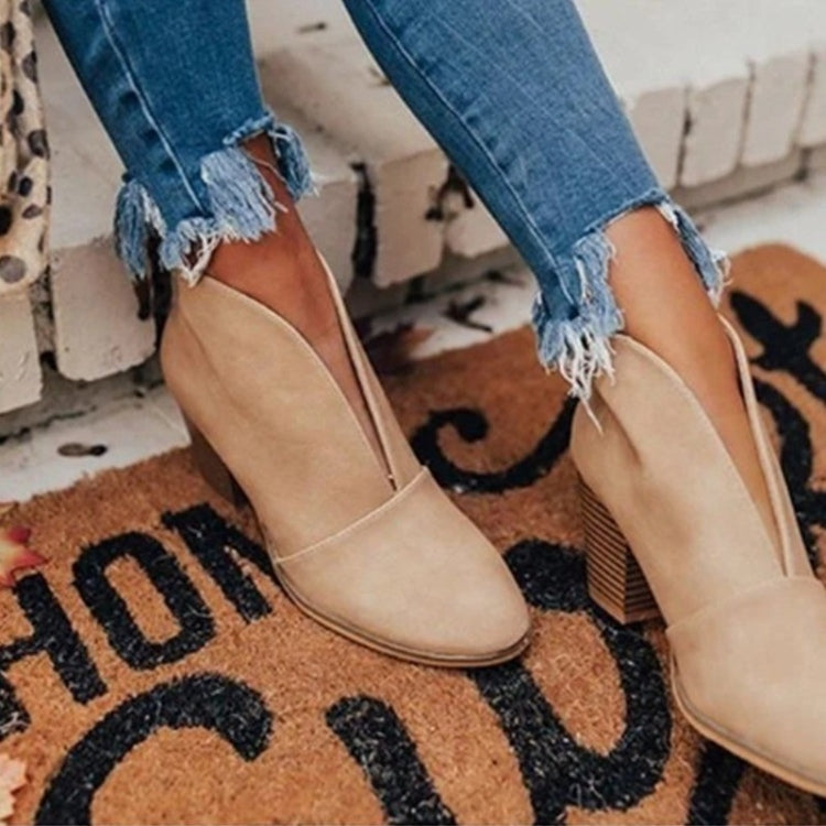 Odette Women's Chunky Heel Ankle Boots - fabric and finish detail