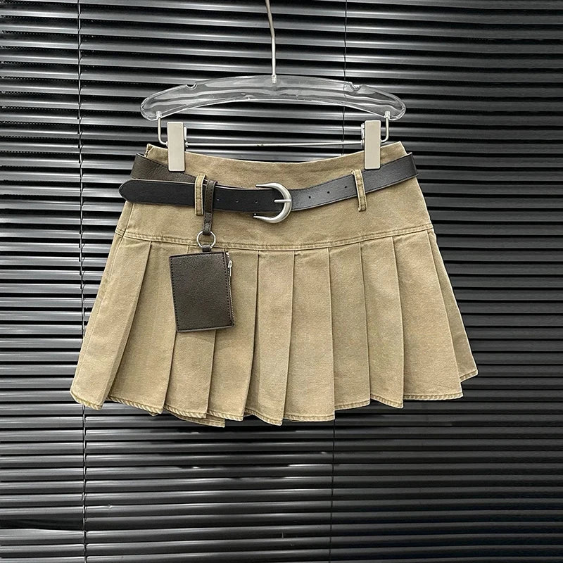 Daisy Women's Set | Y2K Style Zipper Jacket & Pleated Skirt 3