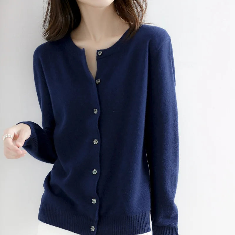 Rowan Women's Cardigan - fabric and finish detail