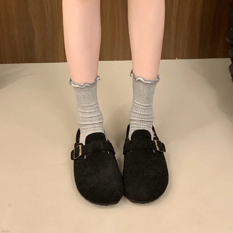 Liana Women's Shoes - fabric and finish detail
