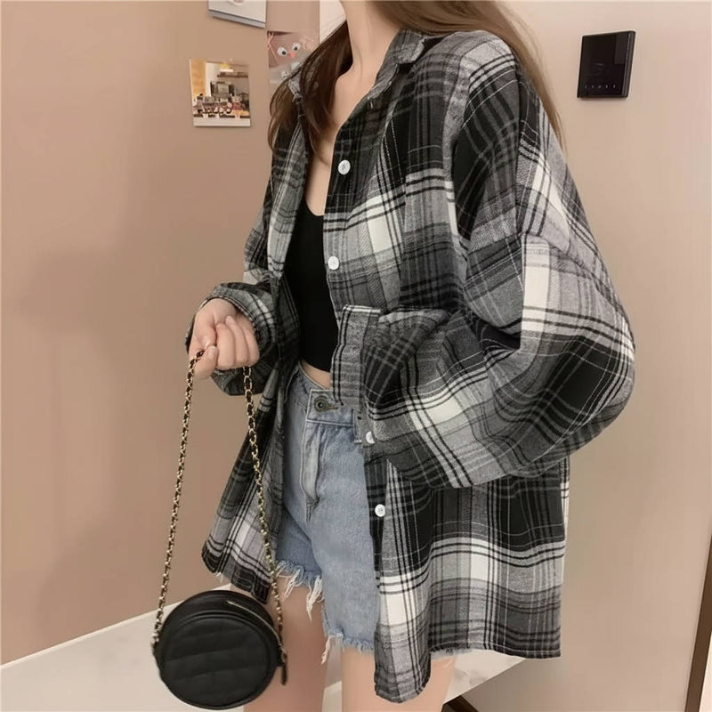 Tallulah Women's Oversized Shirt - close-up detail