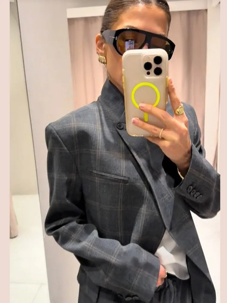 Ivy Women's Oversized Blazer | Irregular Hem, Chic Plaid 1