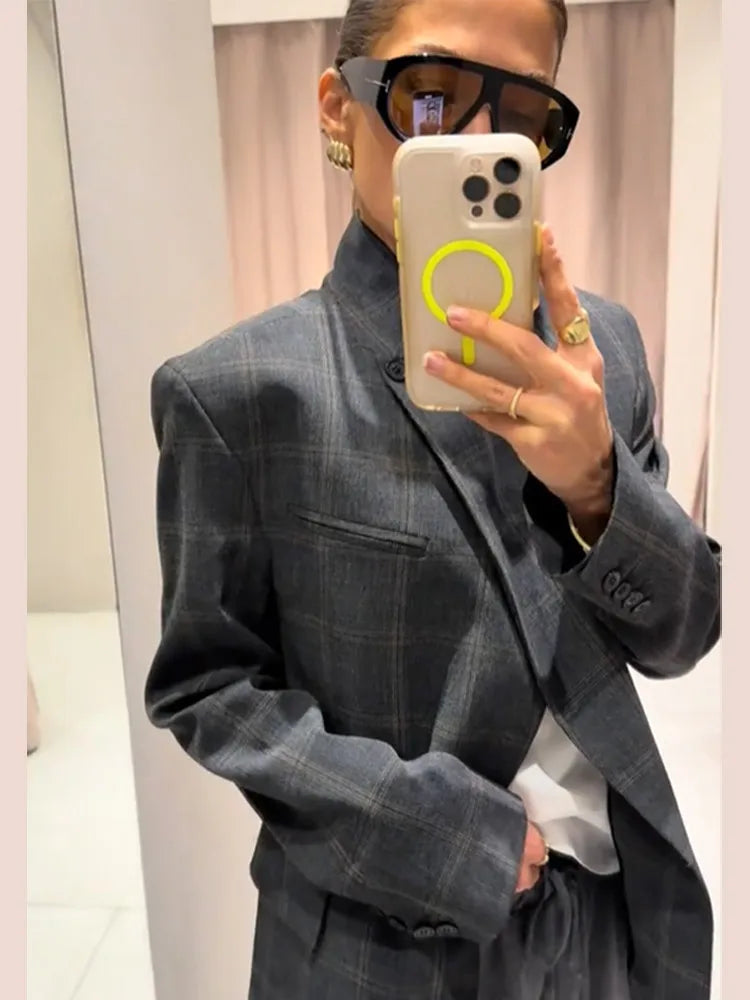 Ivy Women's Oversized Blazer | Irregular Hem, Chic Plaid 2