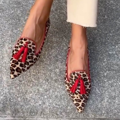 Uma Women's Loafers - full-length view