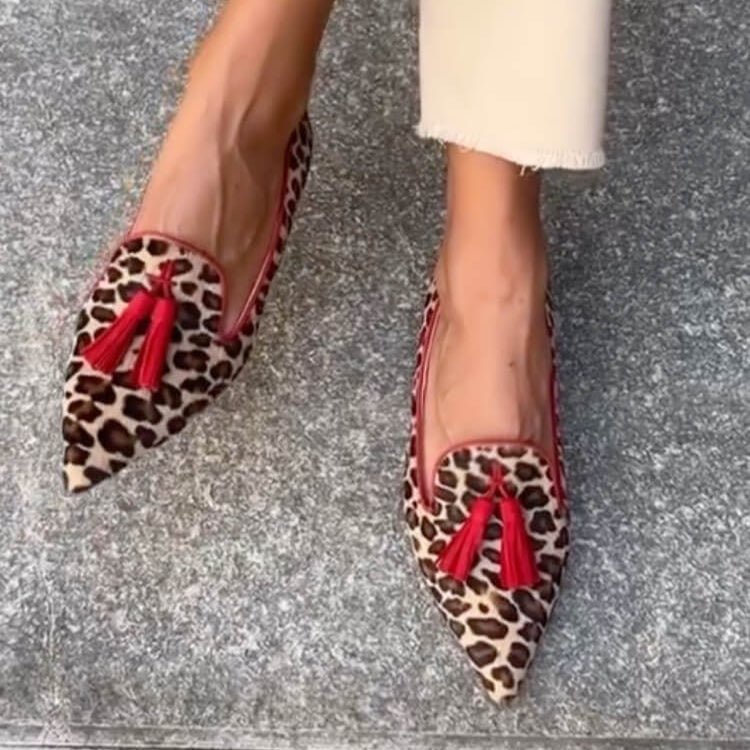 Uma Women's Loafers - full-length view