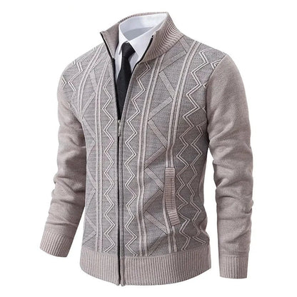 Soren Men's Puffer Jacket - shown in use
