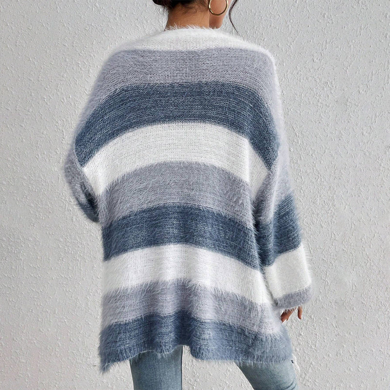 Xanthe Women's Oversized Cardigan - fabric and finish detail