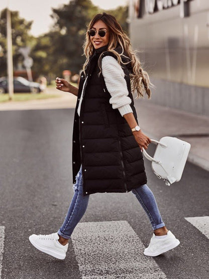 Faye Women's Puffer Jacket - fabric and finish detail