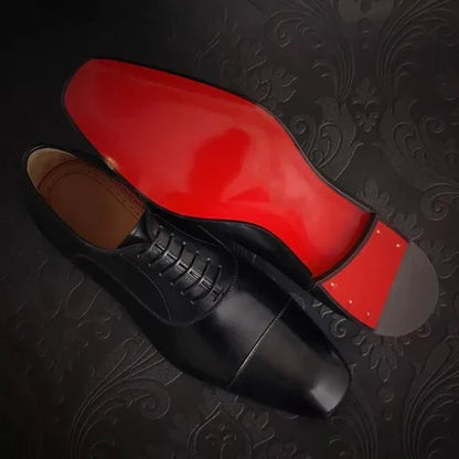 Cormac Men's Oxfords - shown in use