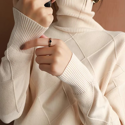Juno Women's Oversized Sweater - fabric and finish detail