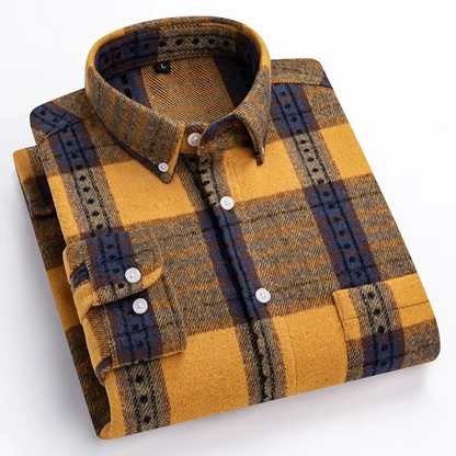 Otis Men's Plaid Shirt - close-up detail