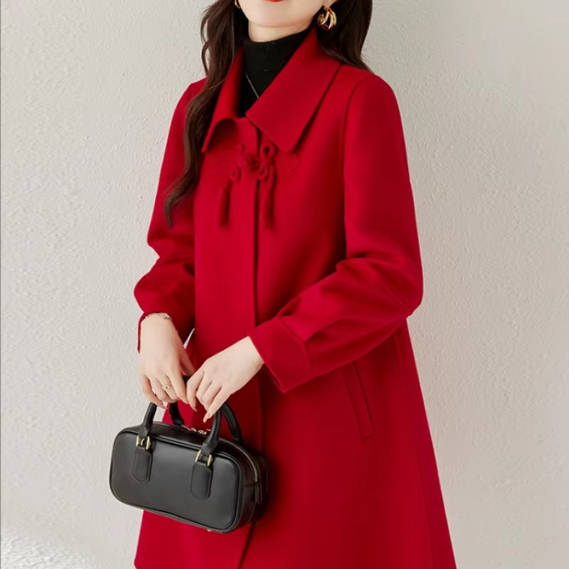 Astrid Women's Coat - fabric and finish detail