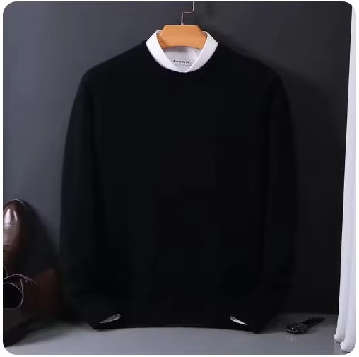 Casper Men's Sweater - close-up detail