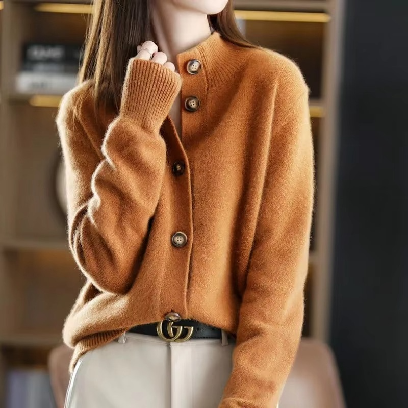 Nell Women's Cardigan - fabric and finish detail