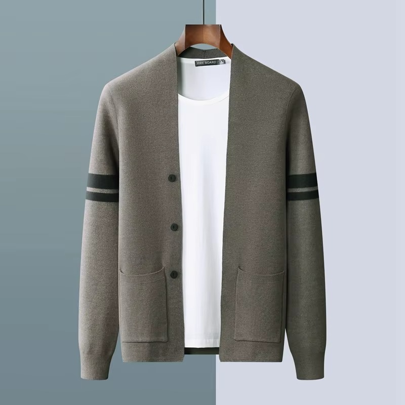 Griffin Men's Cardigan | Wool, Knit, V-neck