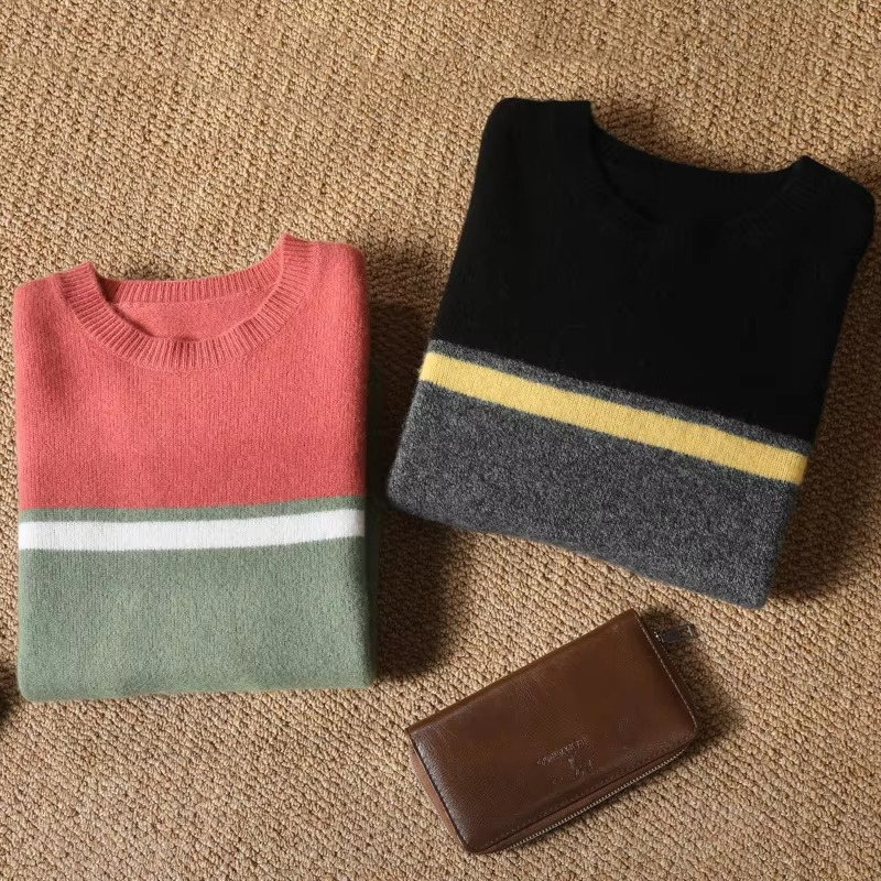 Ezra Men's Sweater - fabric and finish detail
