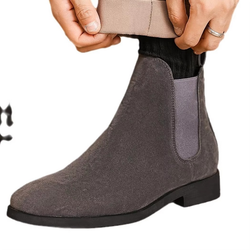 Xavier Men's Chelsea Boots - close-up detail