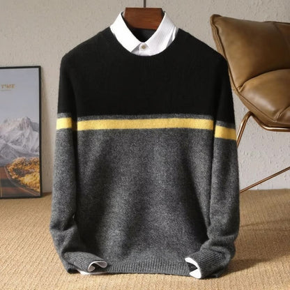 Ezra Men's Sweater - close-up detail