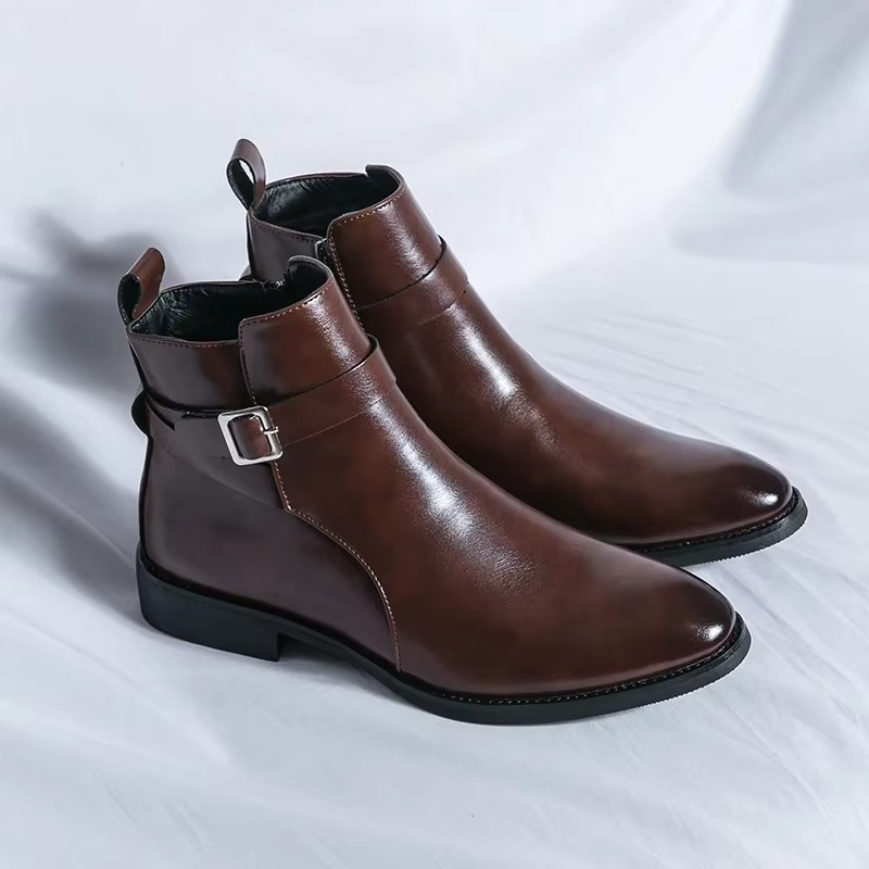 Ellis Men's Chelsea Boots - styled view
