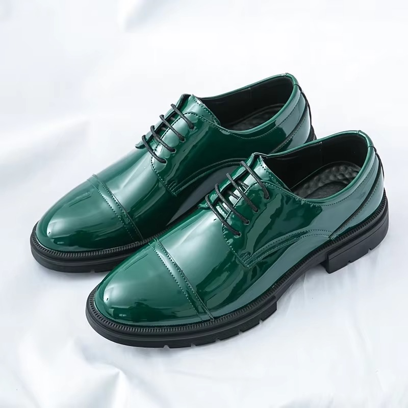 Soren Men's Oxfords - styled view
