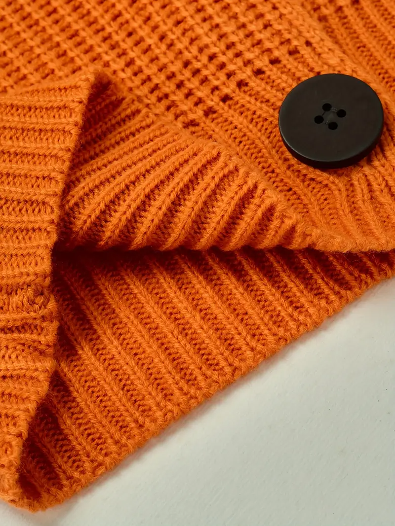 Cosima Women's Cardigan - close-up detail