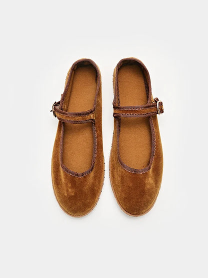 Sable Women's Flats - full-length view