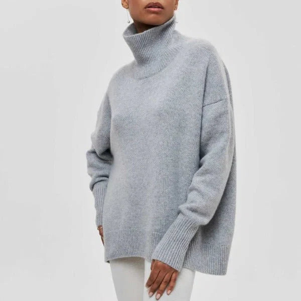 Vienna Women's Oversized Sweater - close-up detail