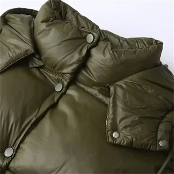 Freya Women's Puffer Jacket - close-up detail