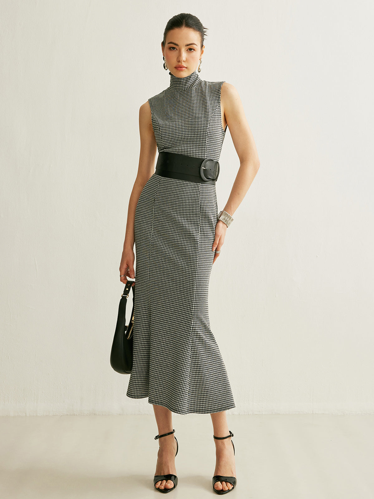 Ottilie Women's Plaid Dress - fabric and finish detail