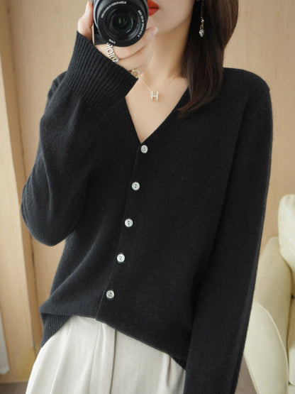 Tilda Women's Cardigan - fabric and finish detail