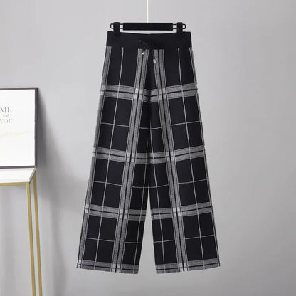 Edith Women's Plaid Trousers - close-up detail