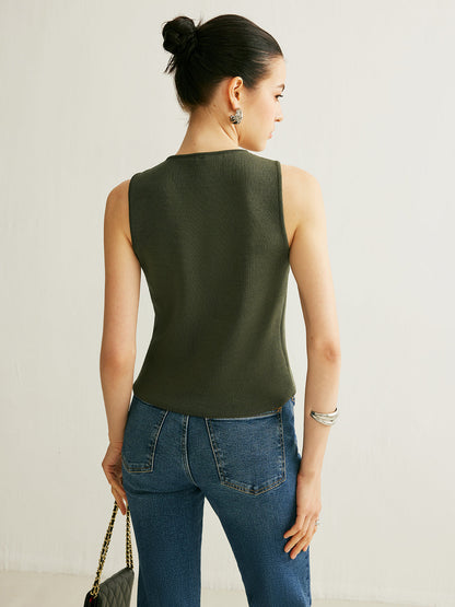 Mira Women's Vest - close-up detail