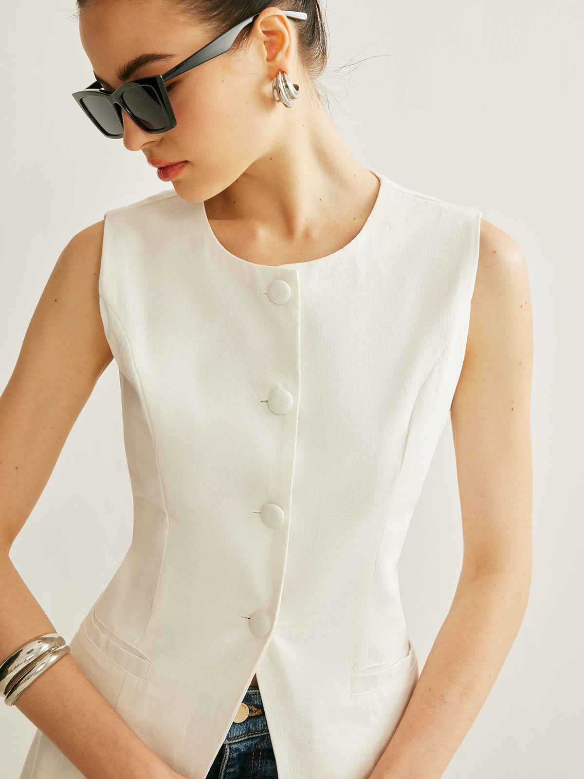 Quinn Women's Linen Vest - fabric and finish detail