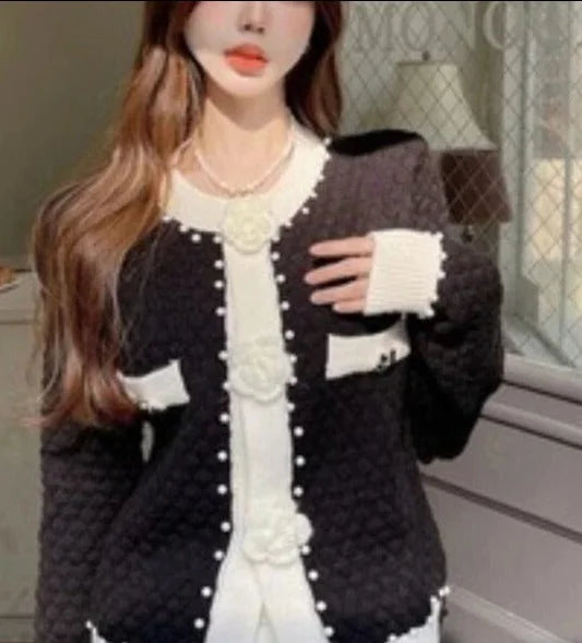 Xanthe Women's Cardigan - fabric and finish detail
