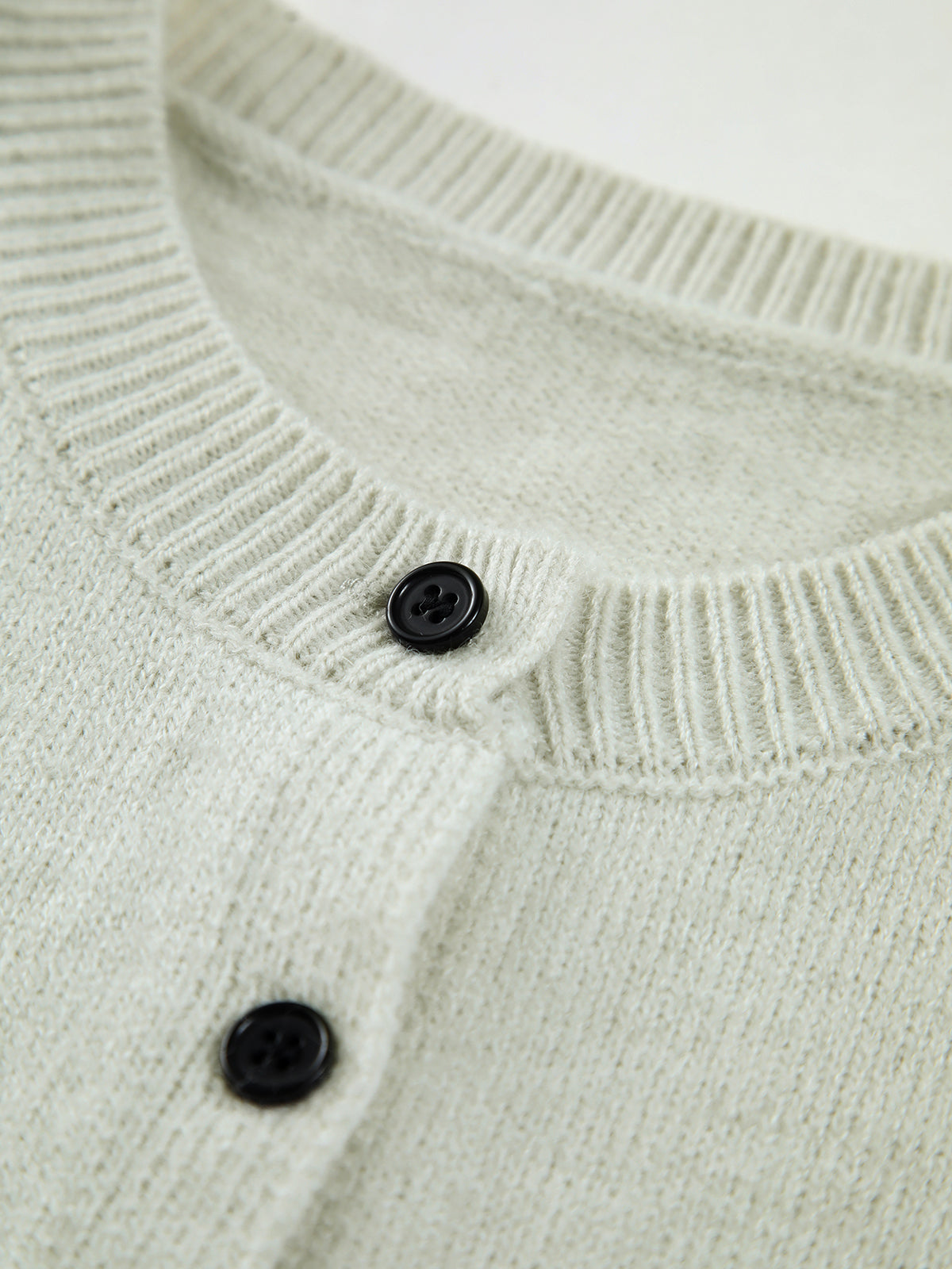Kira Women's Sweater - fabric and finish detail