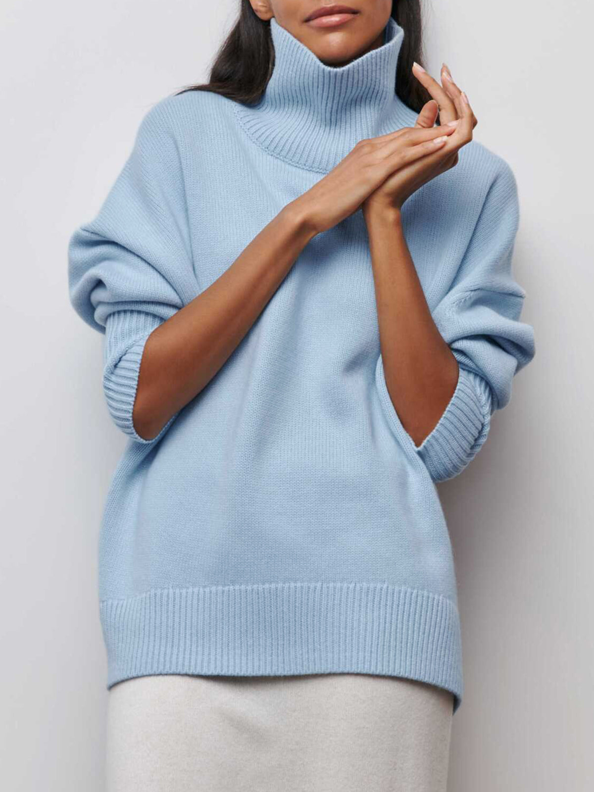 Freya Women's Oversized Sweater - fabric and finish detail