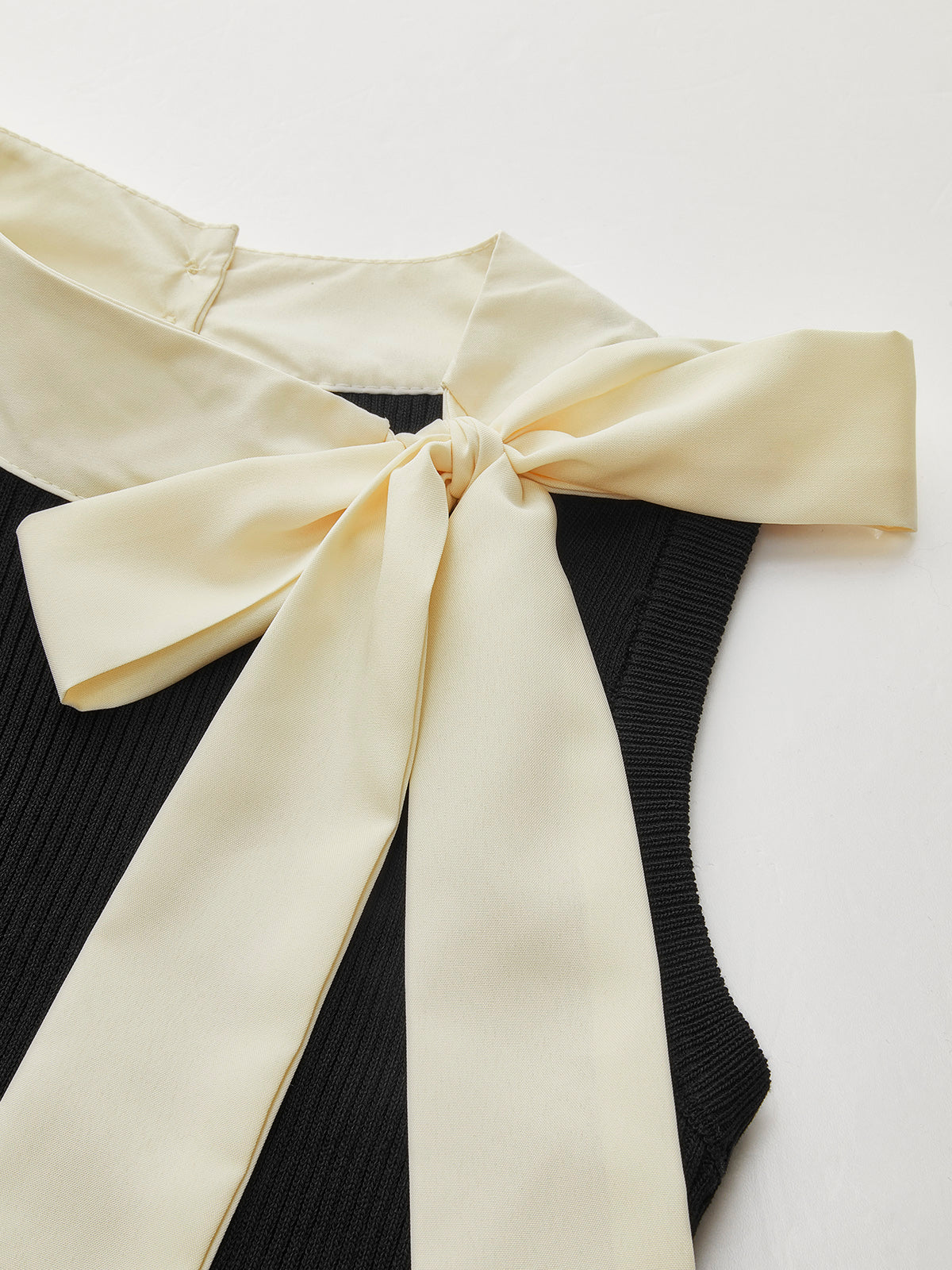 Elsie Women's Sweater - fabric and finish detail