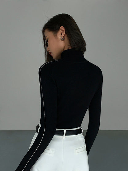 Yara Women's Sweater - close-up detail